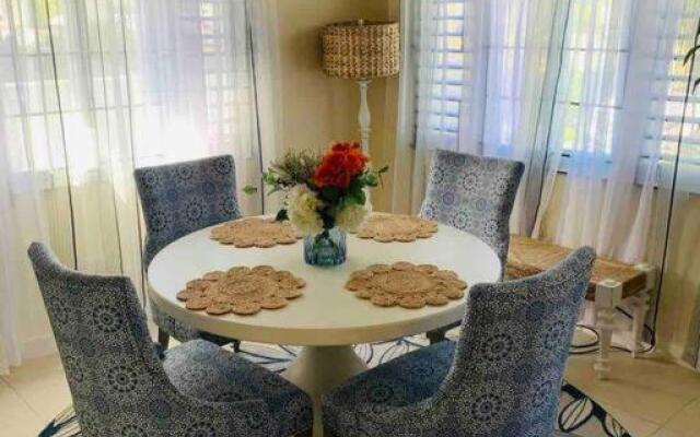 720 Sea Breeze Vacation Home