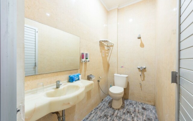 Airy Siranindi Sis Al Jufri 17 Palu