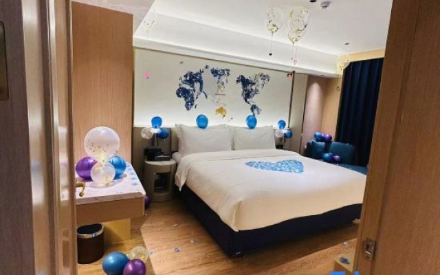 Zhaotong Kyriad Marvelous Hotel (Ancient City Financial Center Branch)