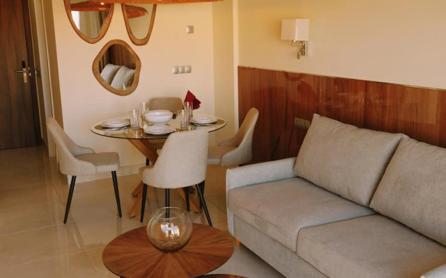 Buendia Suites