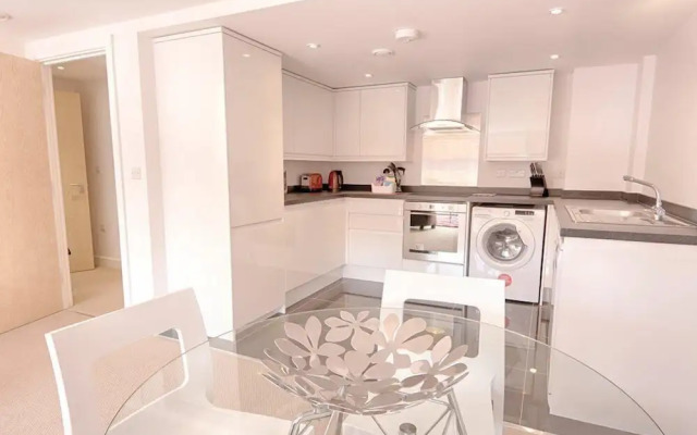 Roomspace Apartments -Bradley Court