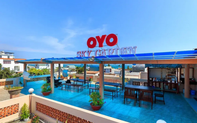 OYO 949 Sky Garden Resort