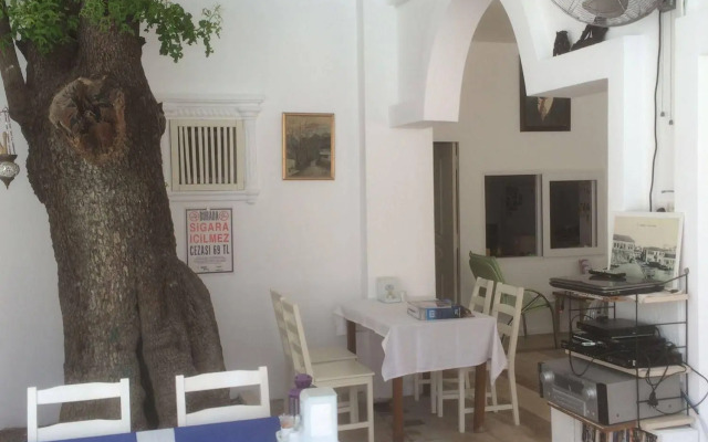 Ministar Hotel