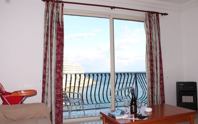 Morina Mansion Seafront Apartment