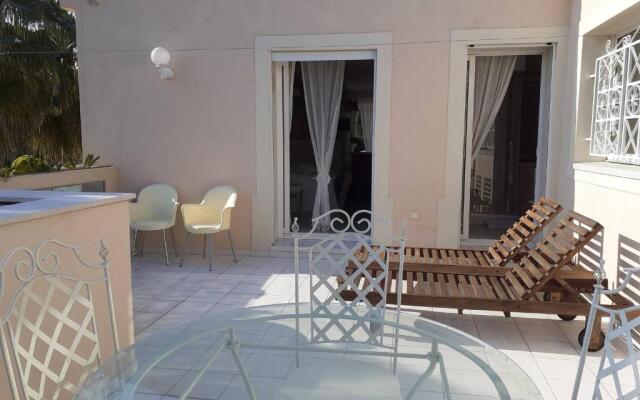 Juan Les Pins Near Cannes Beaches 1820 Guests