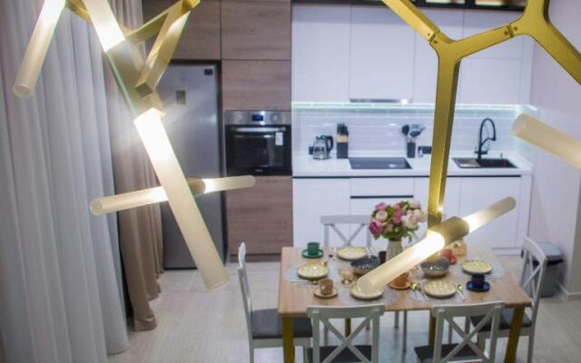 Deluxe Apartment - Tamerlan Residence