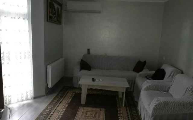 34 Angisa Street