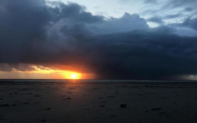 Face A La Mer , L Artiste