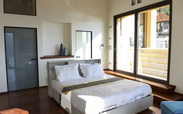 Luxury Como Lake Apartment