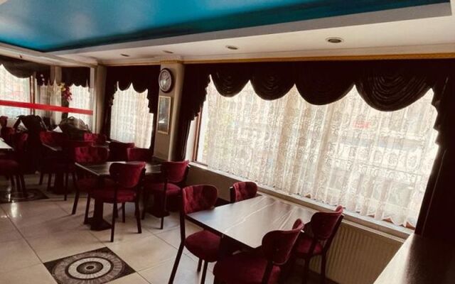 Yunus Hotel
