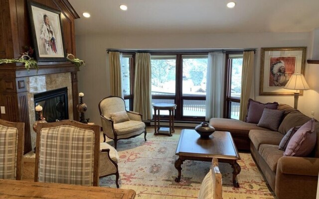 Woodrun V Town House