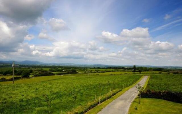 Coolbawn Lodge Farmhouse