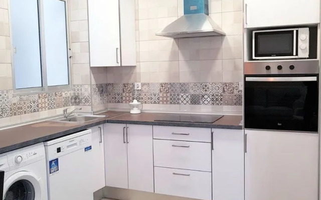 Apartamento Pintor Salvador Abril