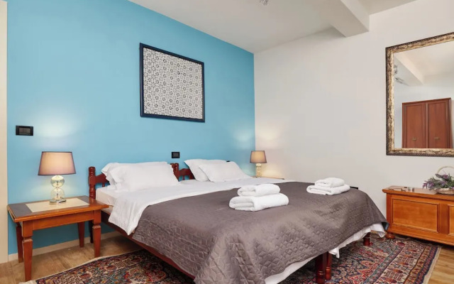 Beachfront Villa Adria