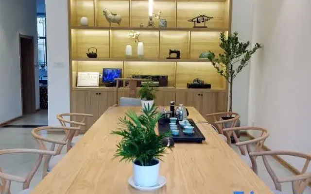 Taoyuan Xishe Homestay (Taohuayuan Scenic Area)