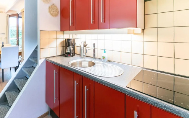 Lanaken Luxe Garden Retreat