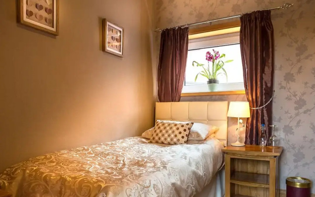 Lakeview Guest House