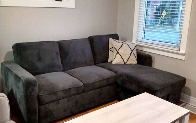 Toronto Furnished Living- Niagara Falls