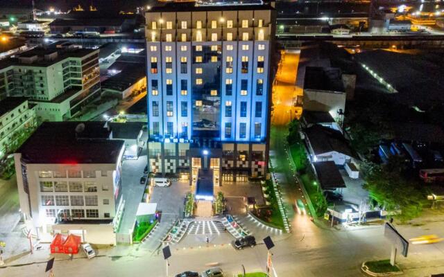Krystal Palace Douala