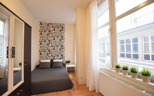 Budget Apartment by Hi5 - FehÃ©rhajÃ³