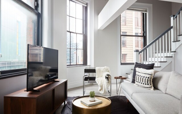 Bi-level 1br In Downtown Crossing By Sonder