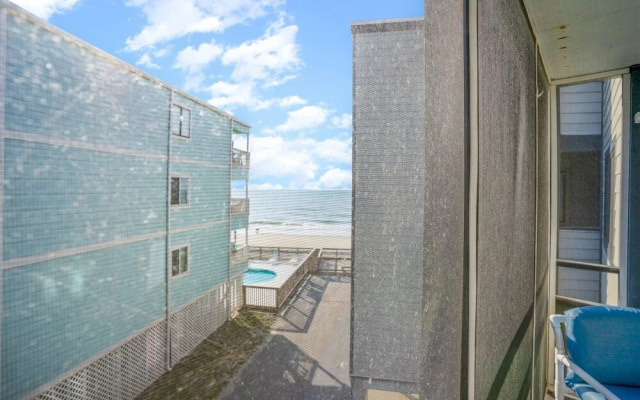 Sea Oaks 208