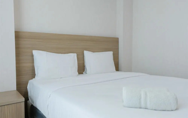 Pool View Brooklyn Studio Apartment near IKEA