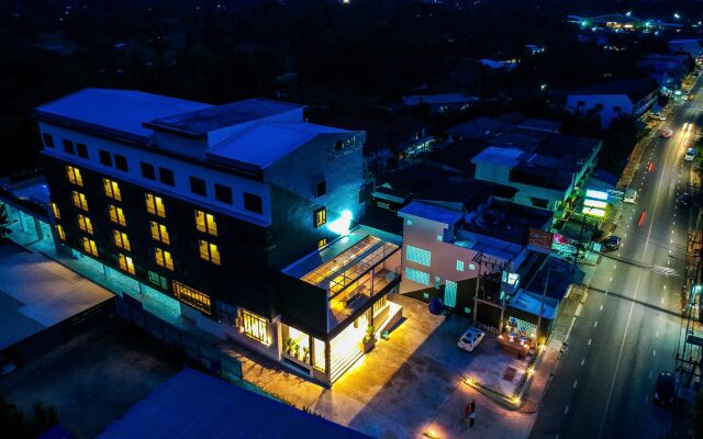Comet Hotel Suratthani