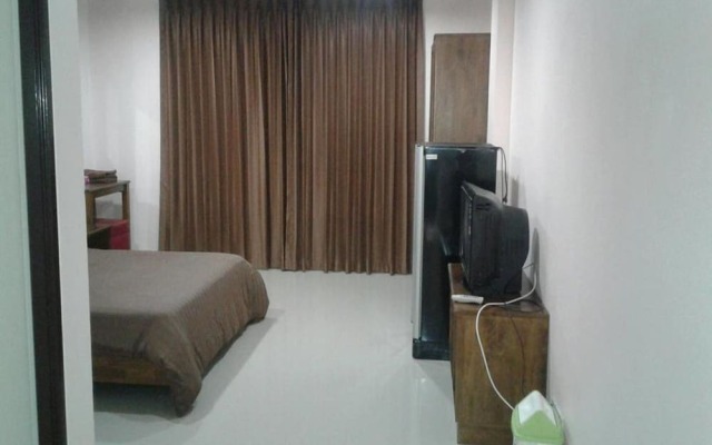 Apartment Baan Khun Mae