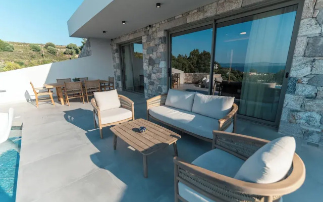 Akres Luxury Sea View Villas