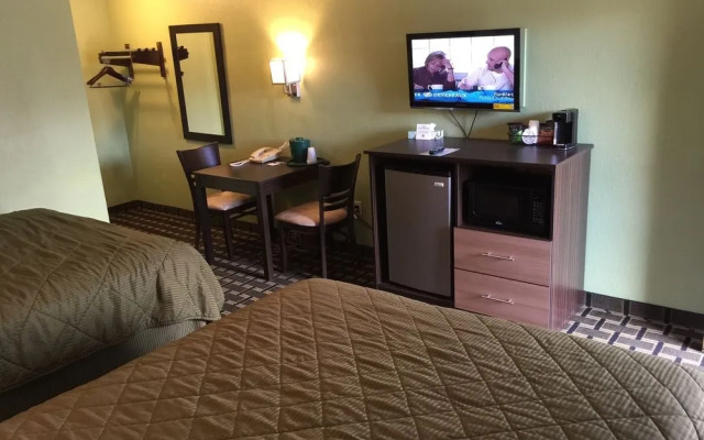 University Manor Inn