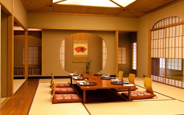 Takanawa Hanakohro - in Grand Prince Hotel Takanawa