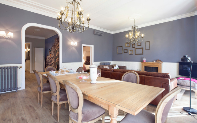 Catalunya Palace Apartment