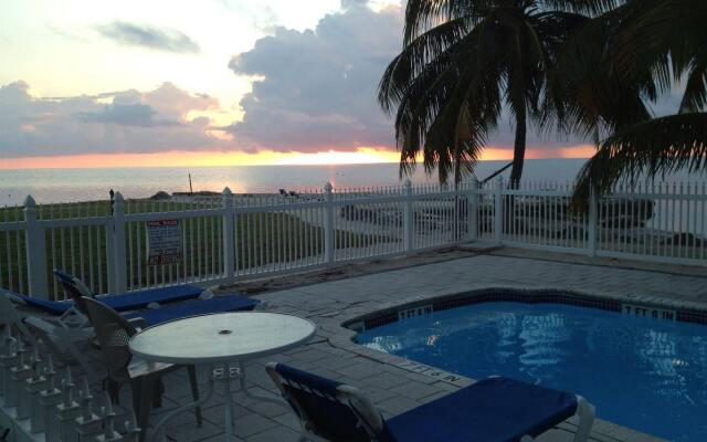 White Sands Inn