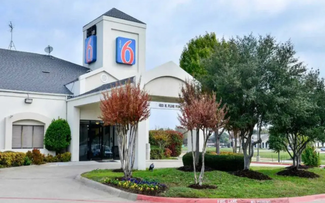Motel 6 Plano, TX - West - Frisco