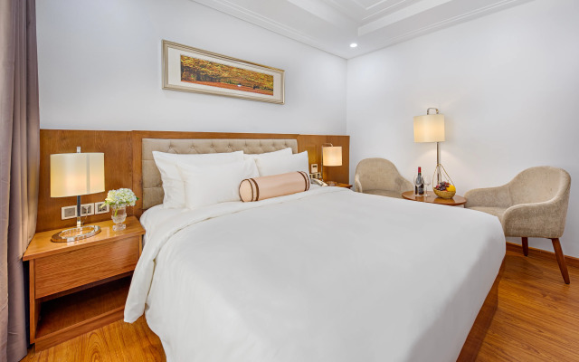 Paris Deli Danang Beach Hotel