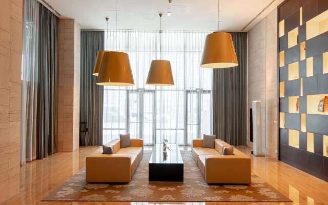 The Radisson Blu Residence, Dubai Marina