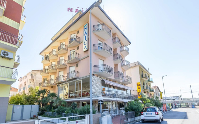 Hotel Naica