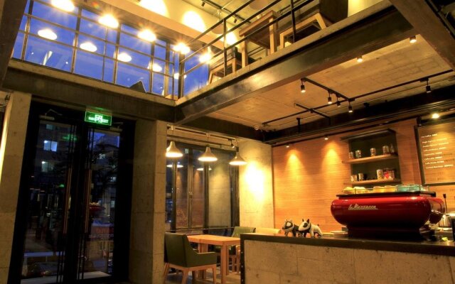 UniLoft Hostel Dalian