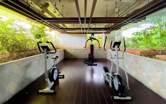 Best Deal And Homey 2Br Bassura City Apartment