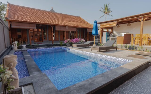 Garvi Villa