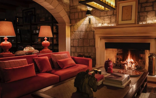 Simurg Inn