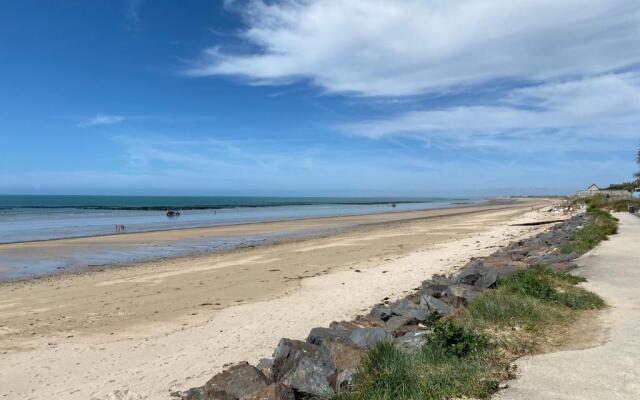 L Alouette by Icone Collection