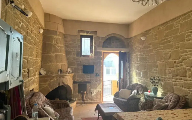 Rustic 1 Bd Stone Apt in Malonas Rodos