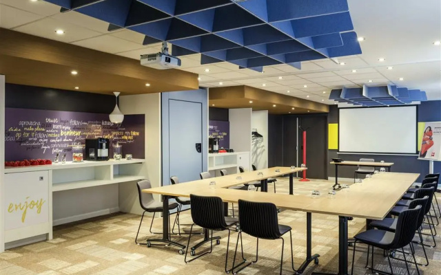 ibis Paris Coeur d'Orly Airport