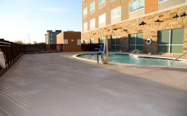 Holiday Inn Express And Suites Wylie West, an IHG Hotel