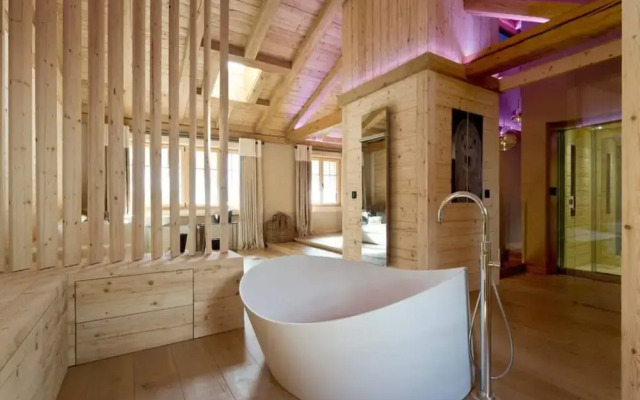 Superior Chalet With Views