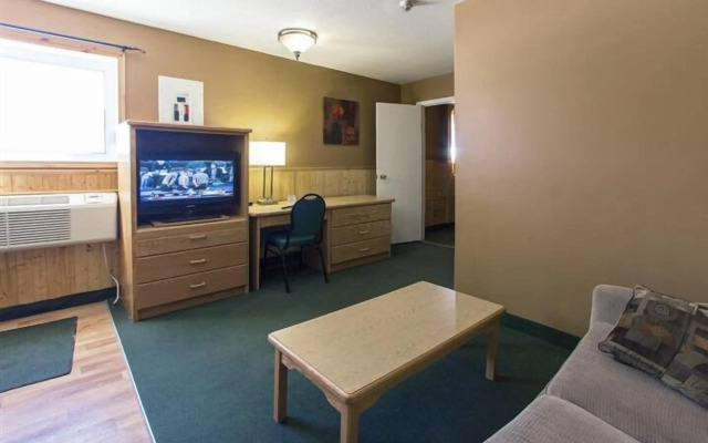 Howey Bay Motel & Restaurant