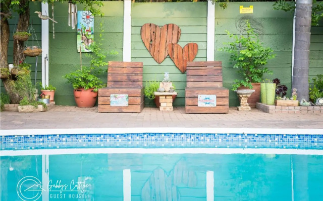 Gabbys Cottage Guesthouse