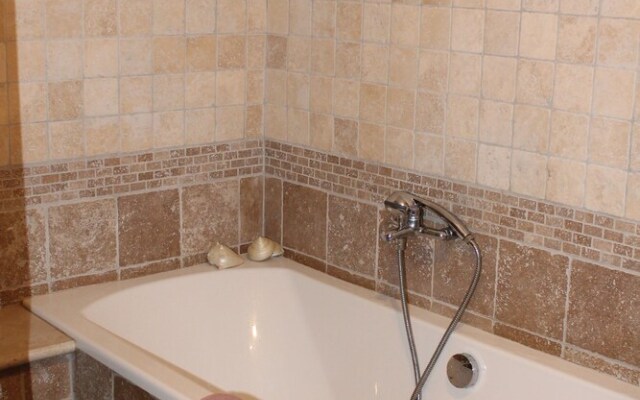 Le Perce Neige Les bruyères de Gaschon